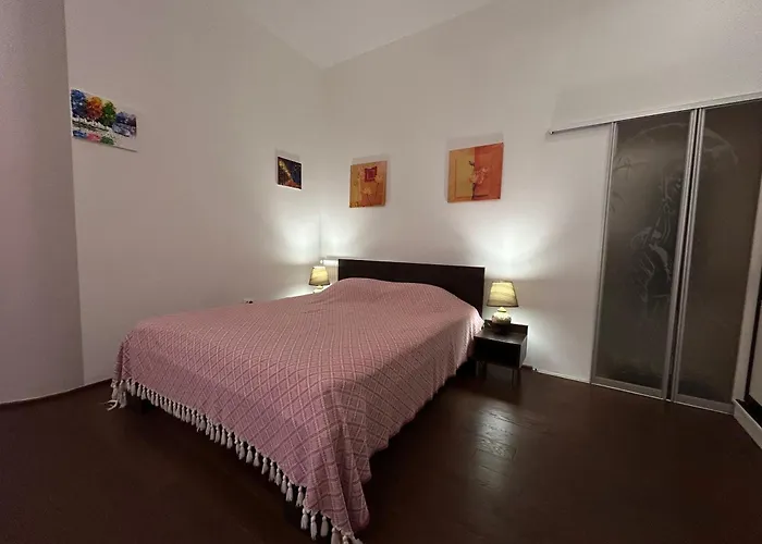 Apartment Modern In A Historical Place On Gorodotskaya